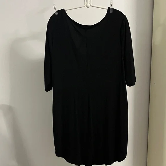 Torrid Favorite V-neck Tunic Tee Sz 2 Black - Picture 6 of 7